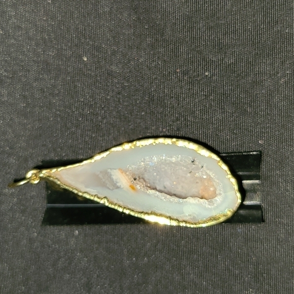 Beautiful Small GEODE Wrapped in a Gold Tone Metal - Picture 1 of 6